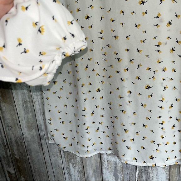 Loft White Floral Flutter Sleeve Blouse - Picture 4 of 5